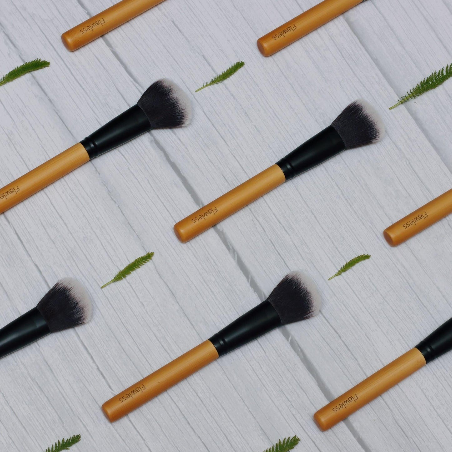 Élanor Contour Makeup Brush