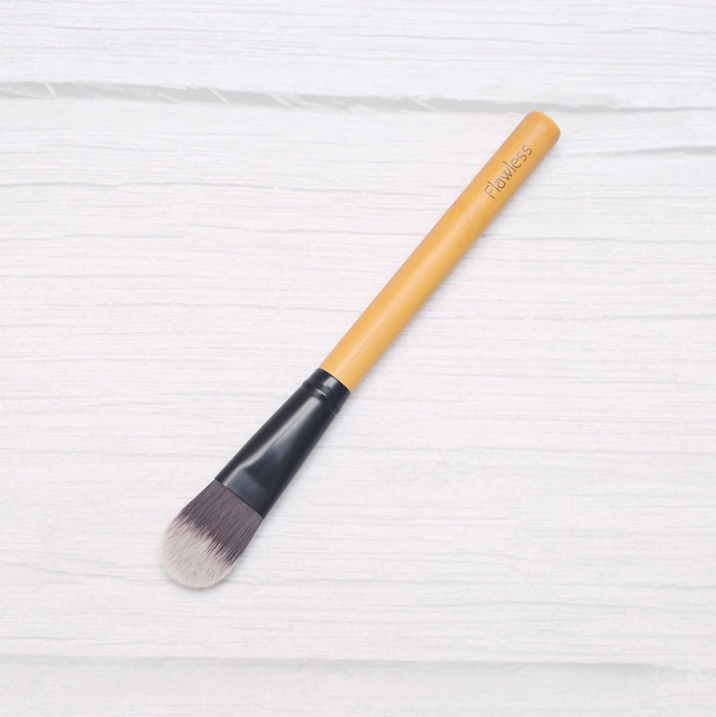 Élanor Classic Foundation Brush