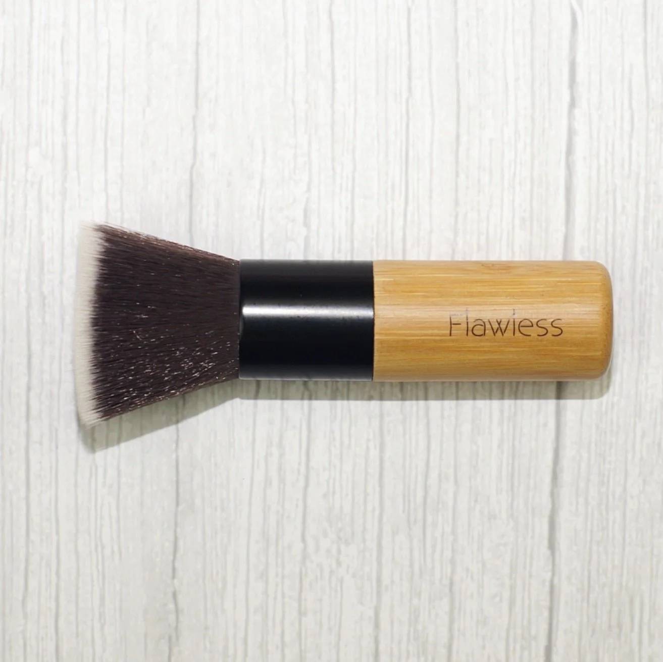 Élanor Buffing Foundation Brush