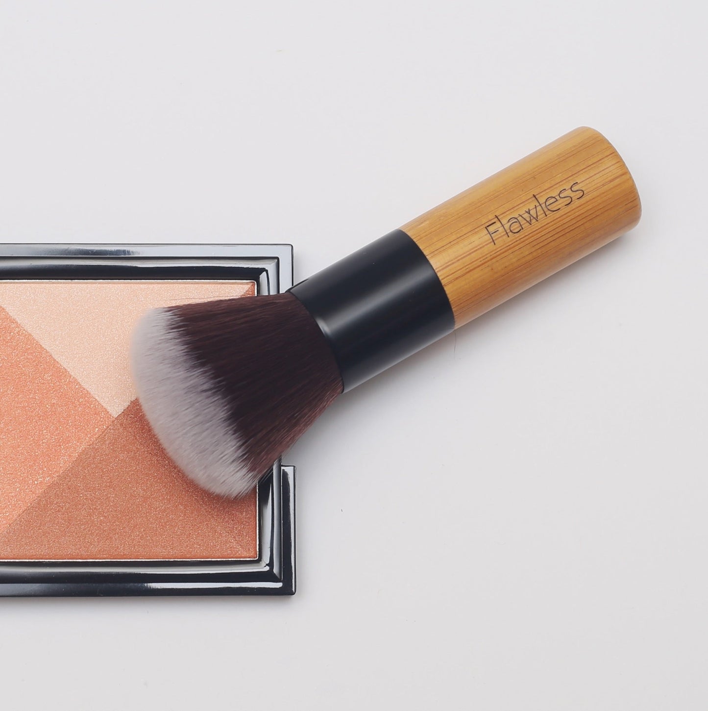 Élanor Powder & Blusher Brush